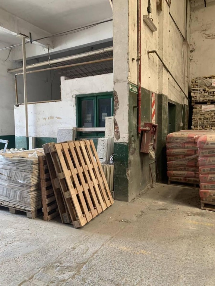 Galpon Comercial con Oficinas