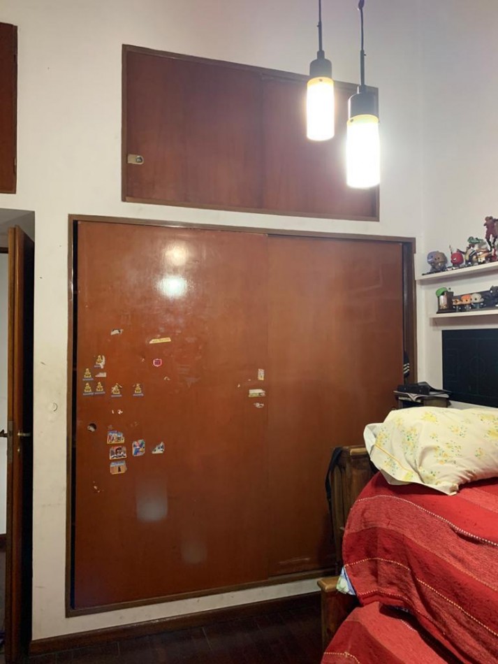 Casa con Jardin y Quincho - Excelente Ubicacion