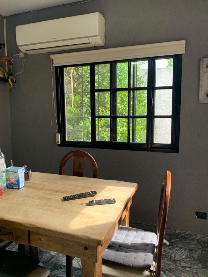 Casa con Jardin y Quincho - Excelente Ubicacion