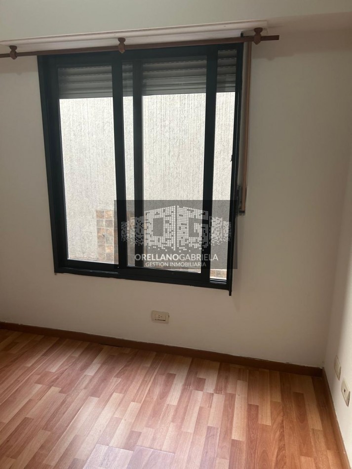 VENDE DEPTO 3 AMBIENTES PB AL FRENTE CON PATIO