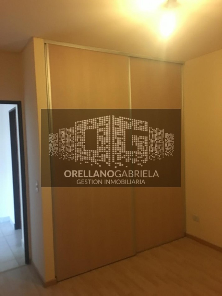 DEPTO.  P. B. 2 AMB. C/ PARRILLA Y DECK,  EXPENSAS BAJAS