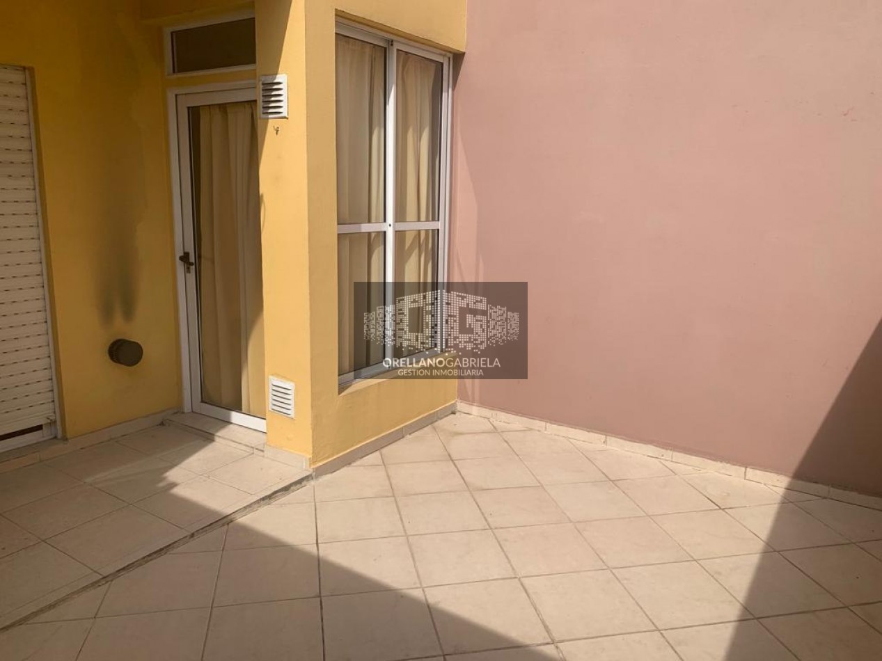 Venta Depto. 2 Amb. C/ Patio C/ Cohera